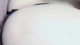 大学女孩在宿舍房间里被男友操了
