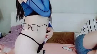 看我在激烈的面部场景中被精液和尿液覆盖