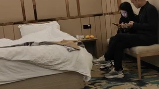 酒店客房管理系统小陈头星选-高贵美妇被操得哇哇叫- 适合女性自慰的a片 -
