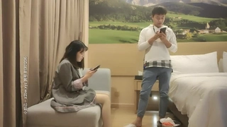 颜射露脸人妻，偷偷跑来玩3p，太刺激了