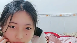 似乎"鸡巴好粗好大好满足"内射闷骚气质型御姐，宝藏约炮平台视频女主已入驻